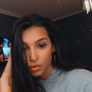 Meet your Posher, Kat